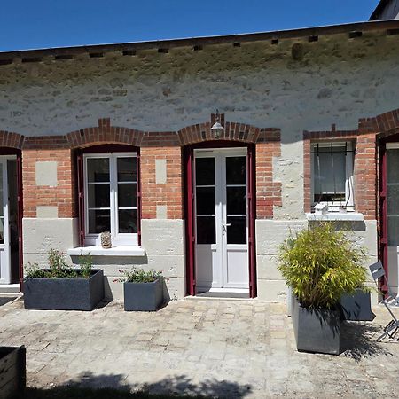La Renardiere Bourges Bagian luar foto