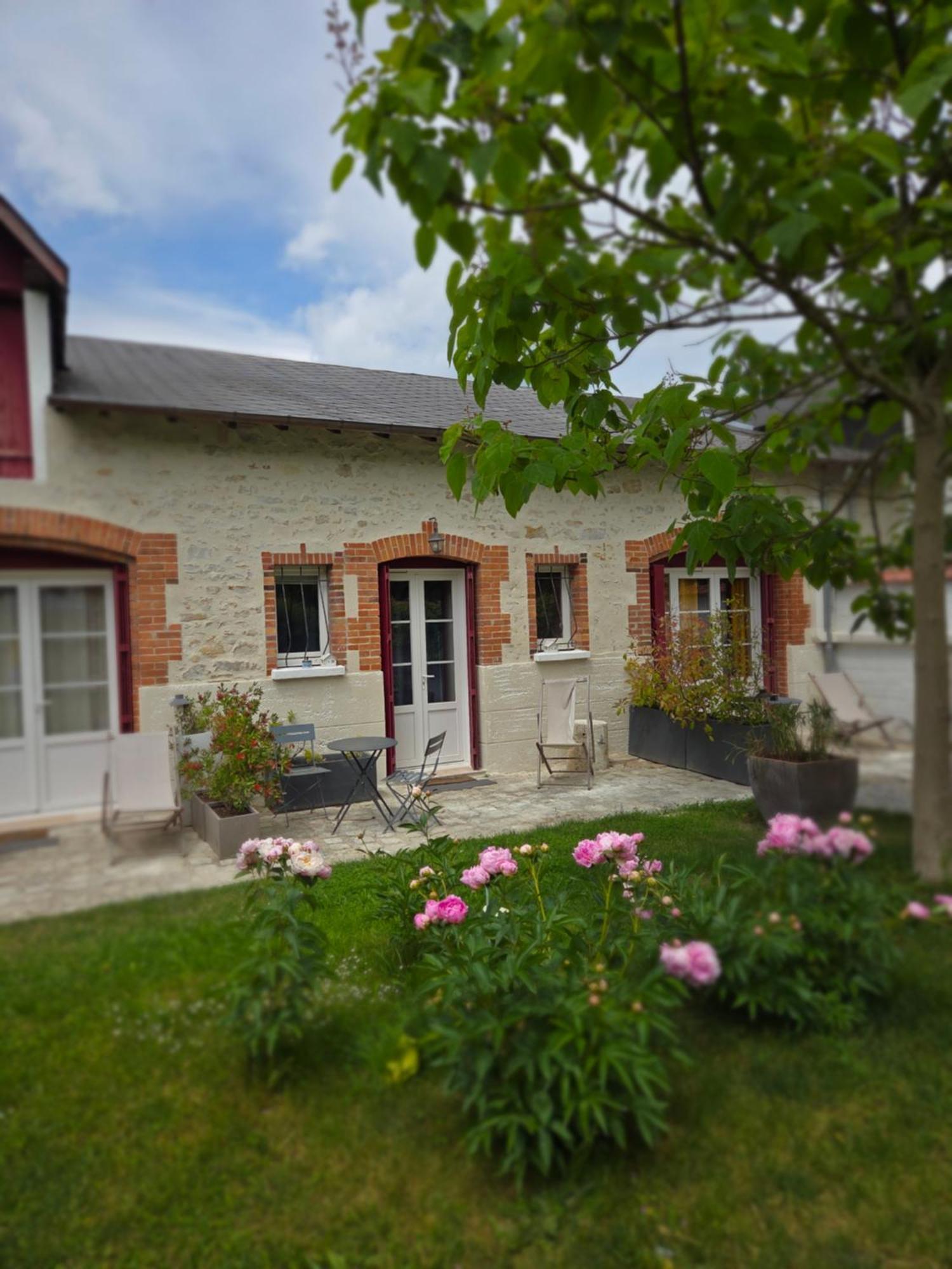 La Renardiere Bourges Bagian luar foto